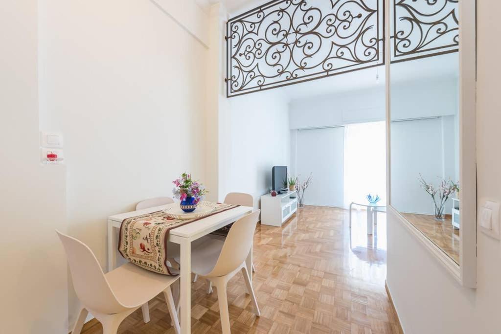 New! Bright & Remodeled 1Bed Apt 2Min Walk To Acropolis Athens Ngoại thất bức ảnh